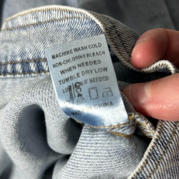 Sadie & Sage puffed sleeve denim cropped jacket - light wash - size medium EUC - Picture 8 of 10